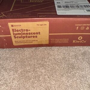 KiwiCo Electro-Luminescent Sculptures - Brown